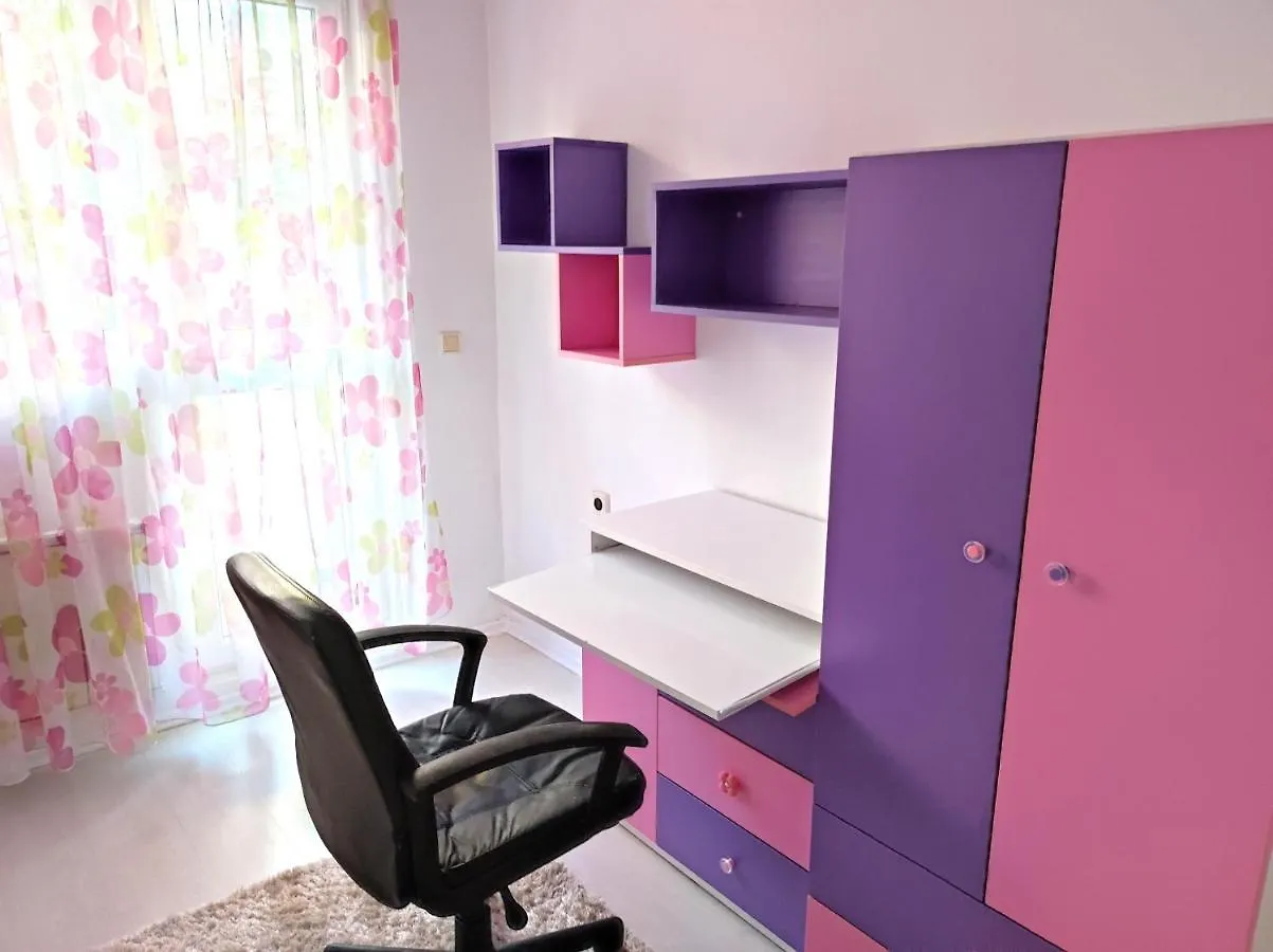 Cozy Apartment In Varna