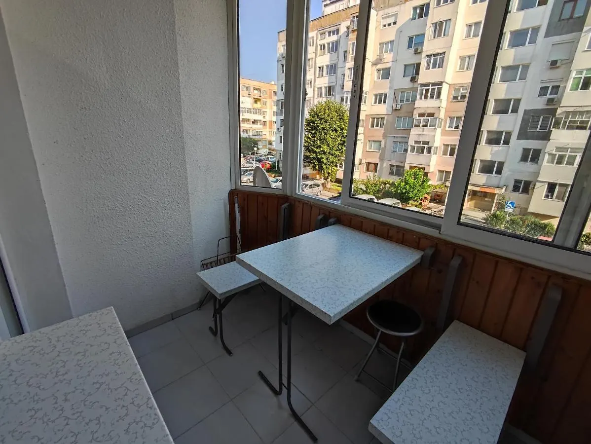 Cozy Apartment In Varna